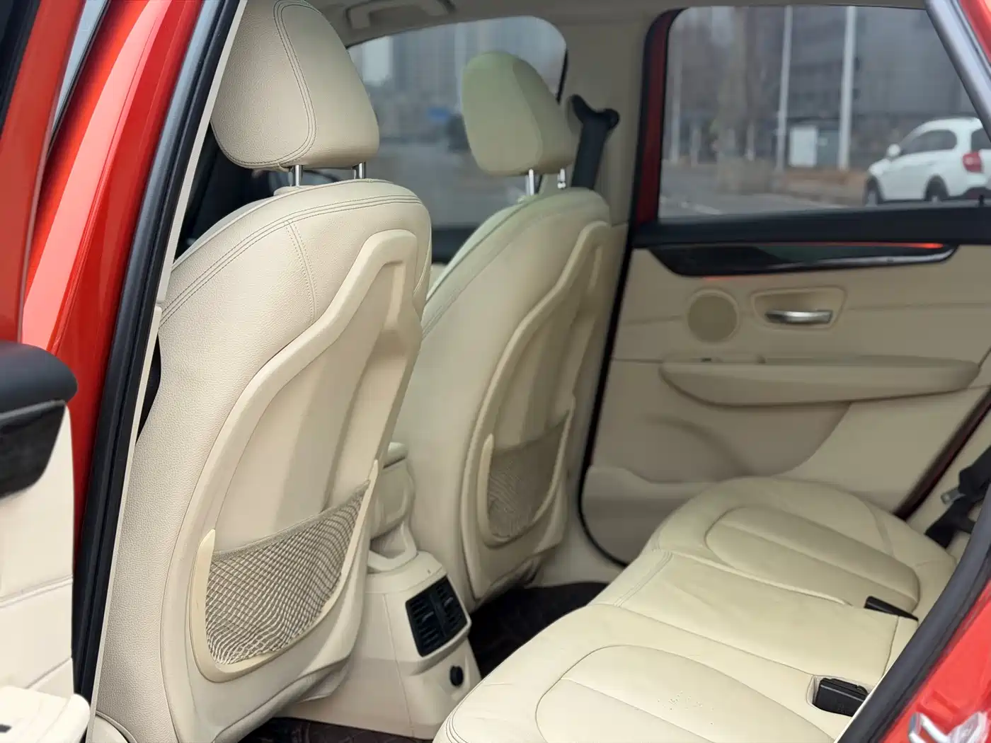 BMW 2 Series Touring 2016 220i Leading Model фото 7