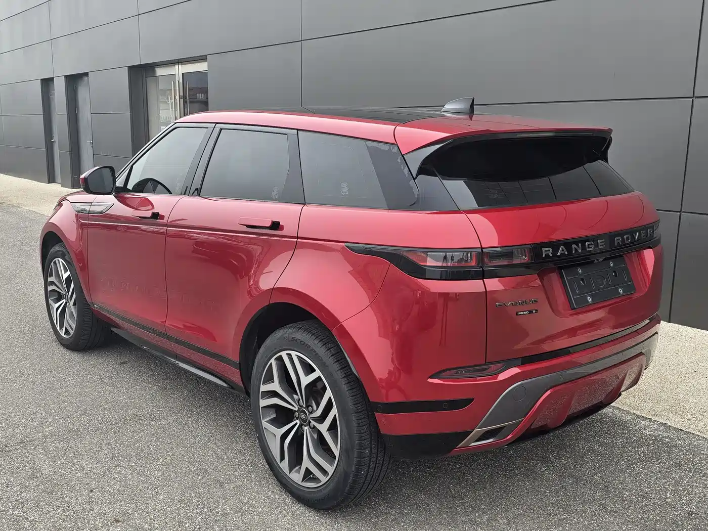 Land Rover Range Rover Evoque 2020 249PS R-DYNAMIC S Sport Edition фото 5