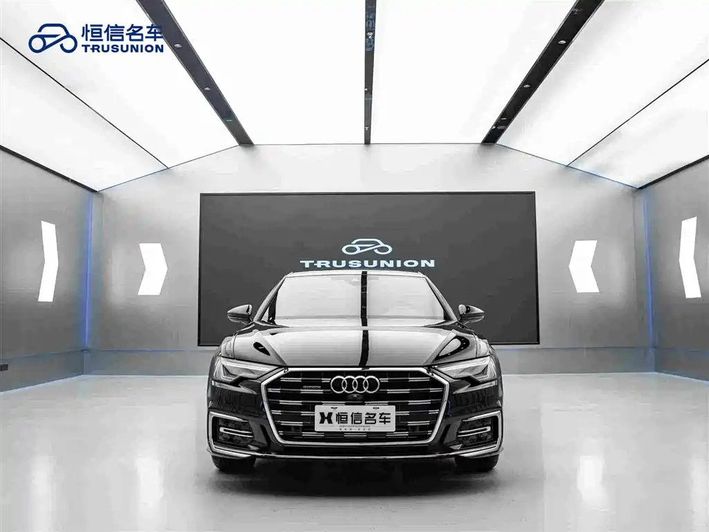 Фото 2 - Audi A6L
