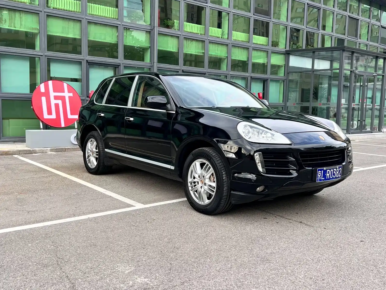 Фото 1 - Porsche Cayenne