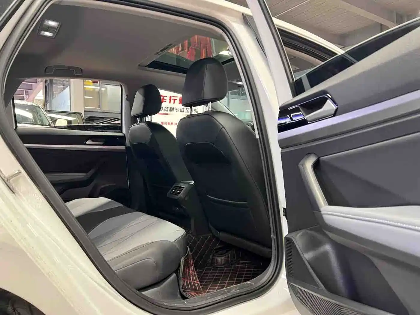 Volkswagen Lavida 2024 Model 1.5L Automatic Starlight 5 Million Edition фото 6