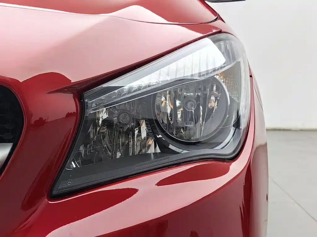 Photo 7 - Mercedes-Benz CLA (Import)