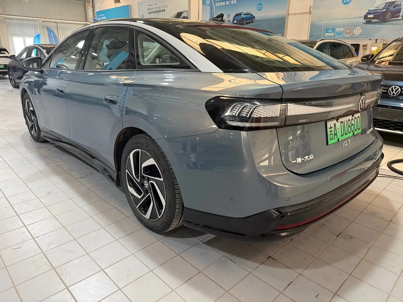 VOLKSWAGEN ID.7 VIZZION