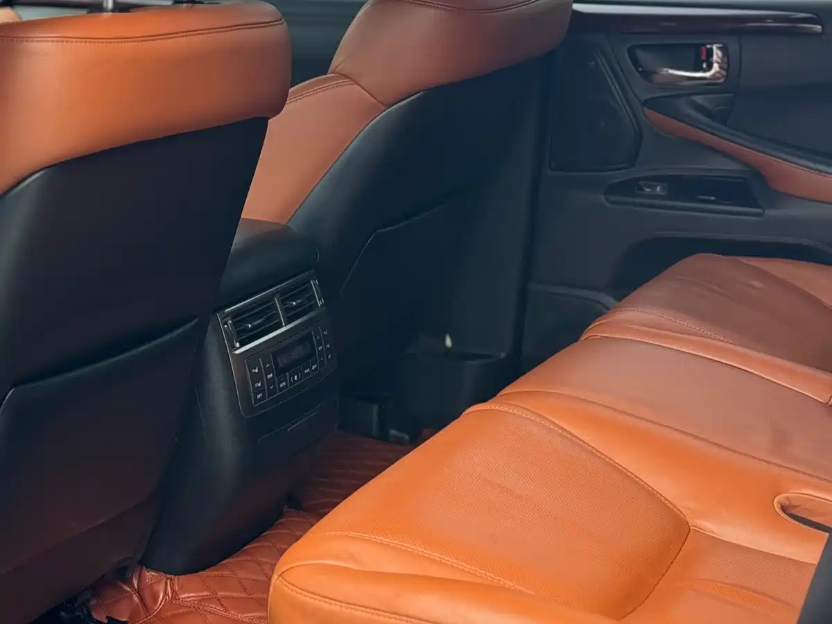Lexus LX 2011 2009 570