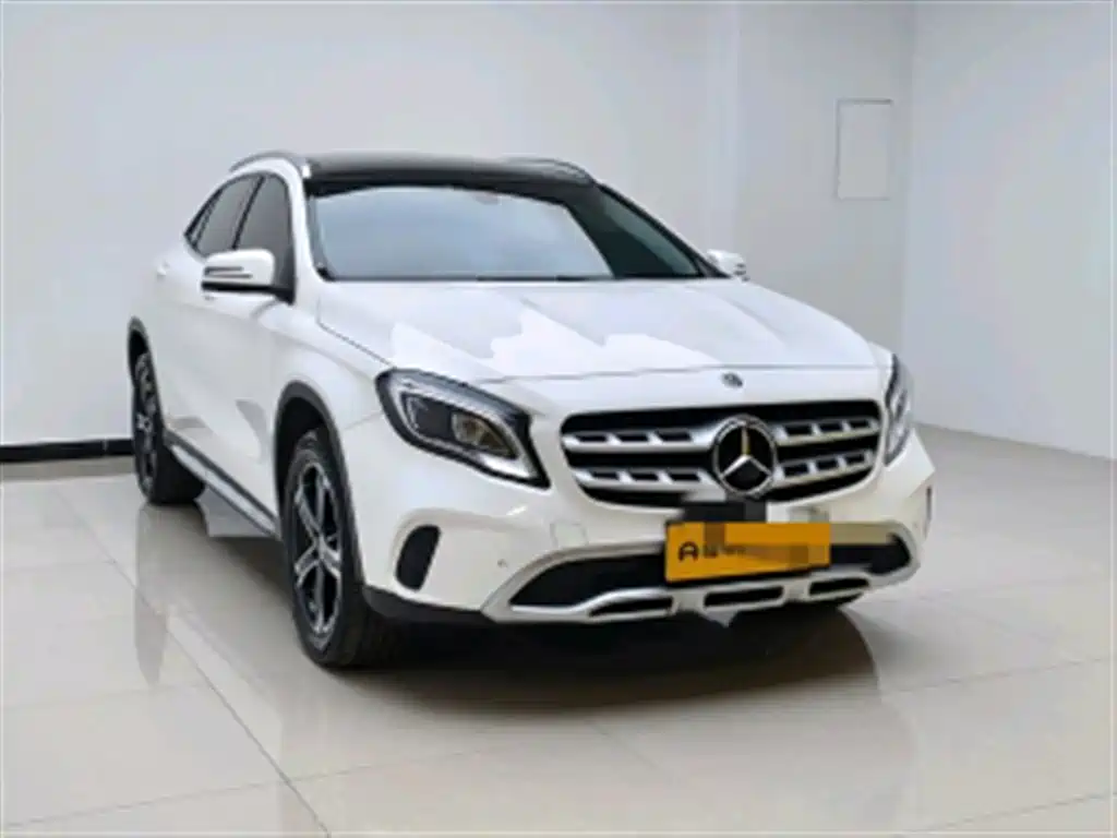 Mercedes-Benz GLA 2018 GLA 200 Fashion фото 3