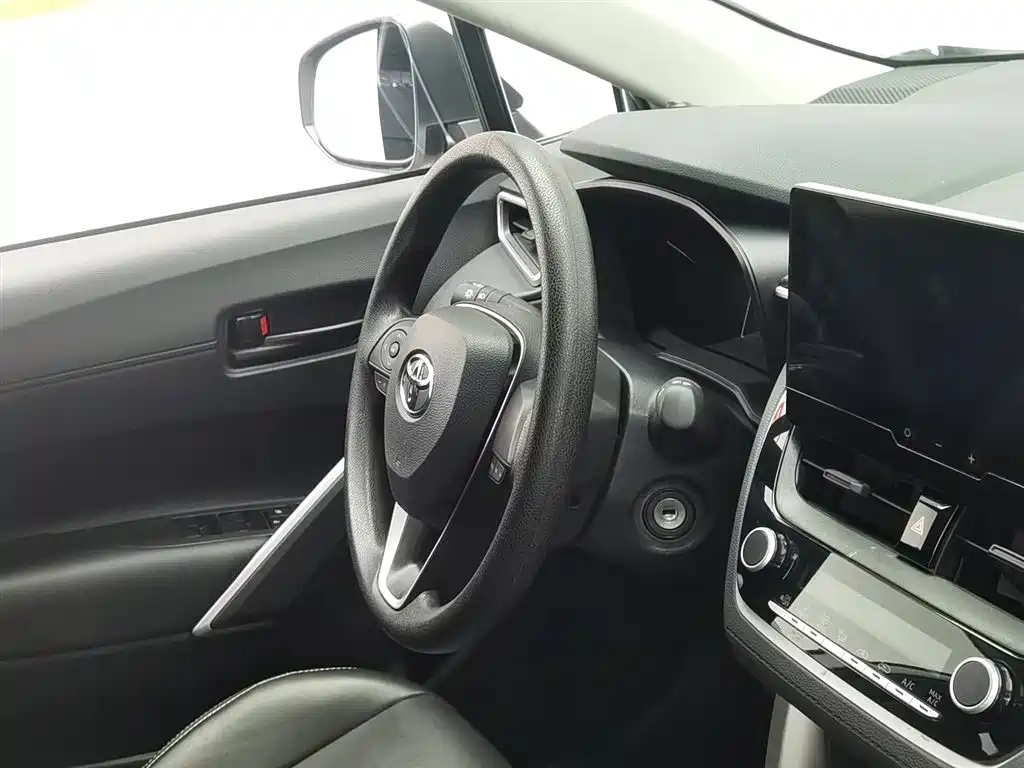 Toyota Frontlander 2024 2.0L CVT Elite Edition фото 22