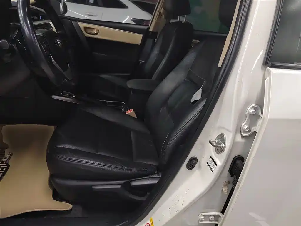 Toyota Levin 2014 1.8GS CVT Elite Edition фото 8