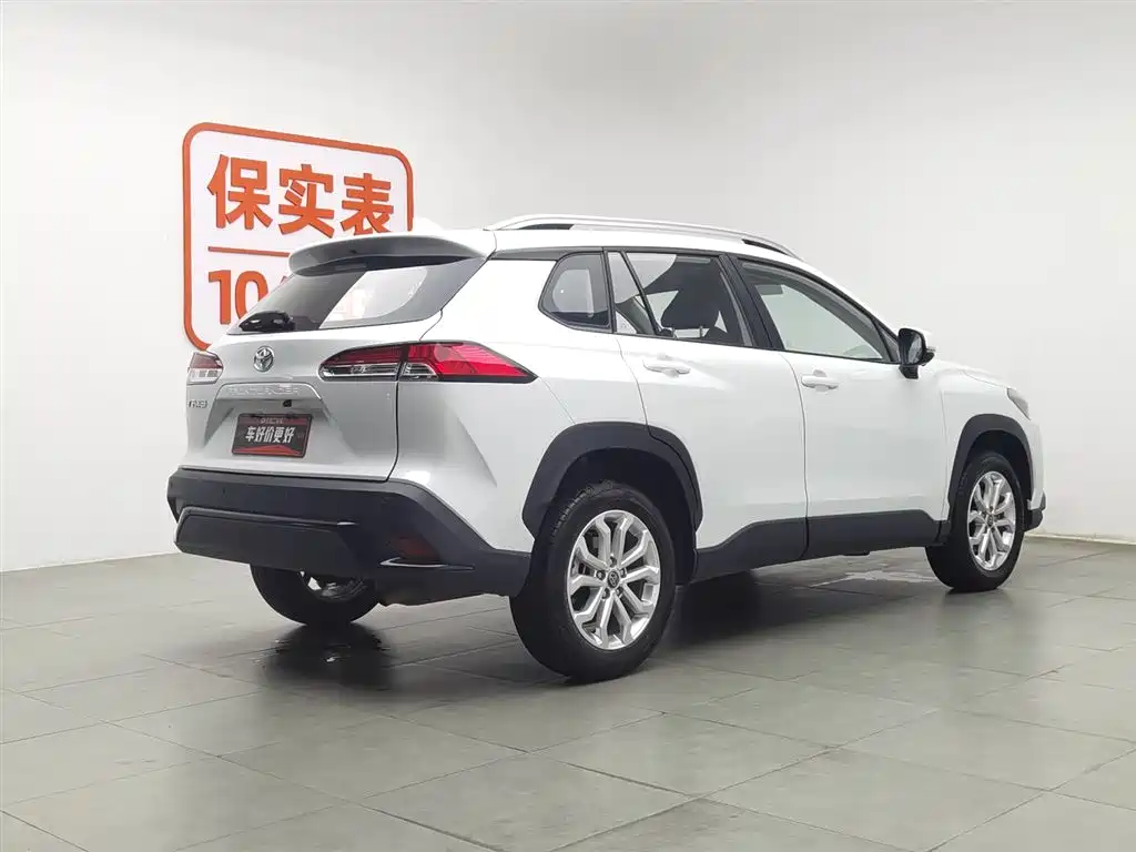 Toyota Frontlander 2024 2.0L CVT Elite Edition фото 2