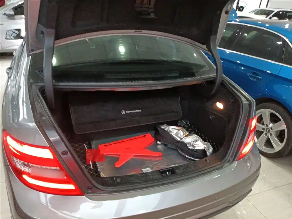 Mercedes-Benz C-Class 2013 C 180 Classic Grand Edition фото 14