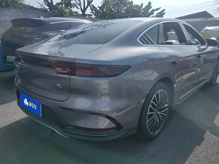 BYD Han 2022 DM-i 121KM Premium Edition фото 3