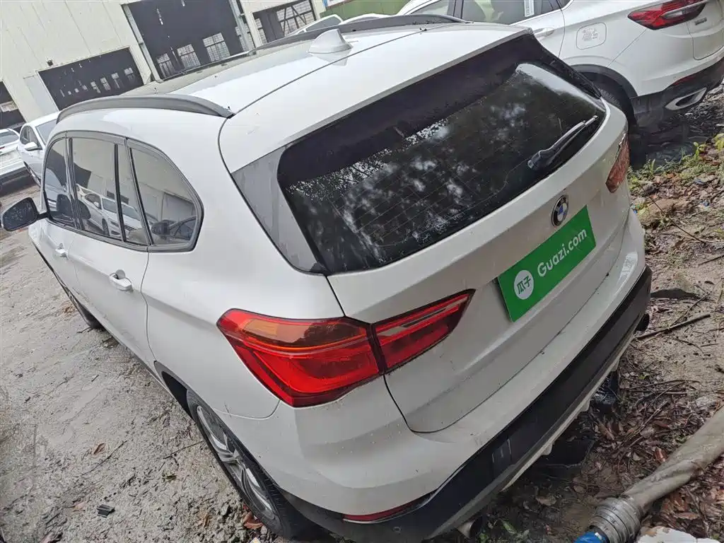 BMW X1 2016 sDrive20Li Luxury Model фото 5