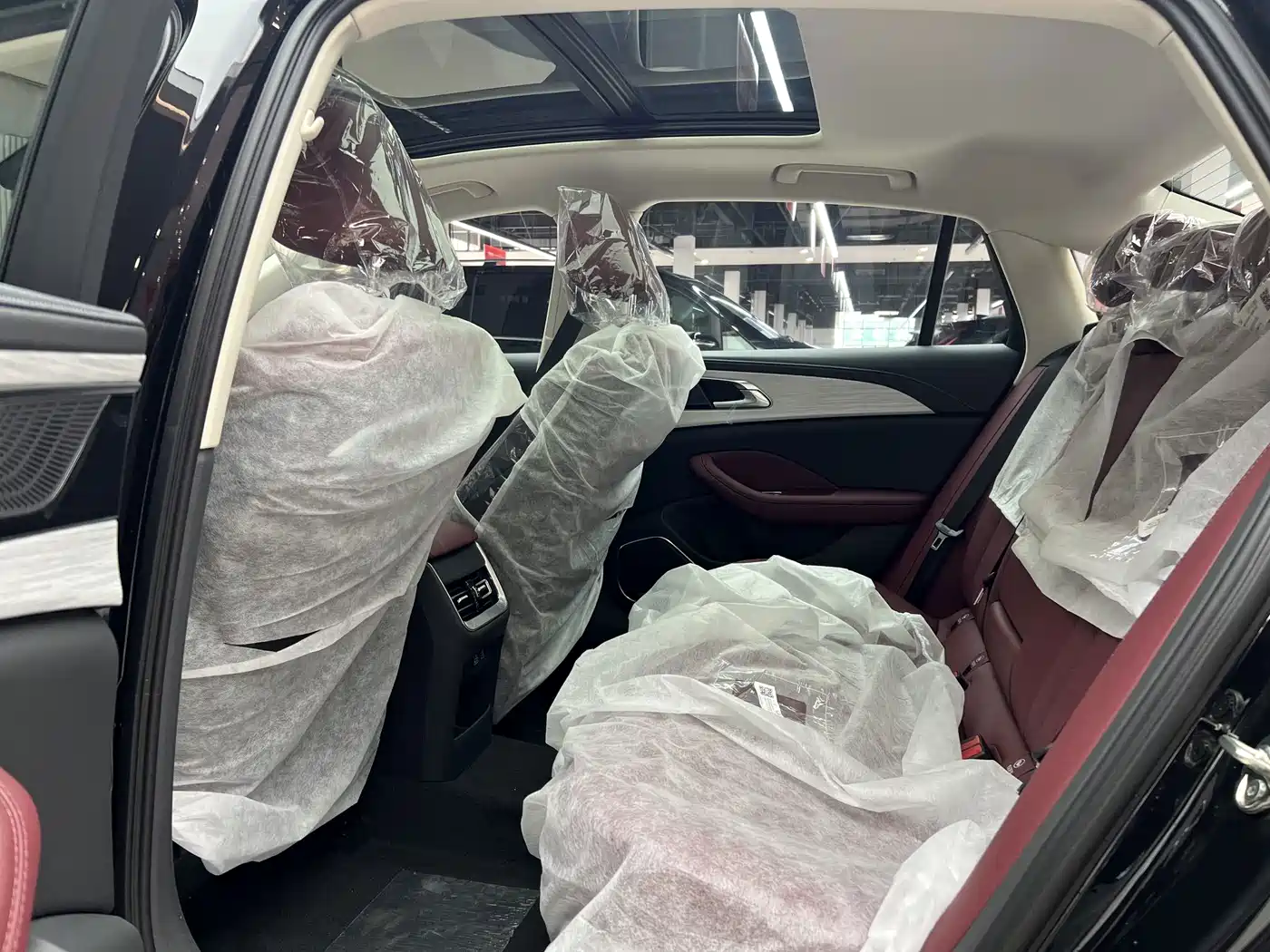 Hongqi H5 2026 2025 1.5T DCT Flag Rhythm 500,000 Units Memorial Edition