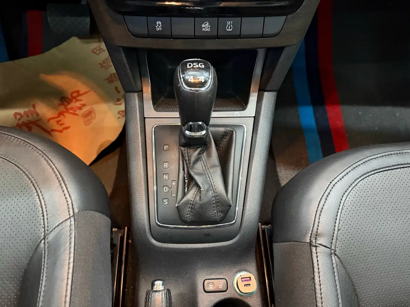 Škoda Yeti 2014 1.8TSI DSG Off-Road Edition фото 14