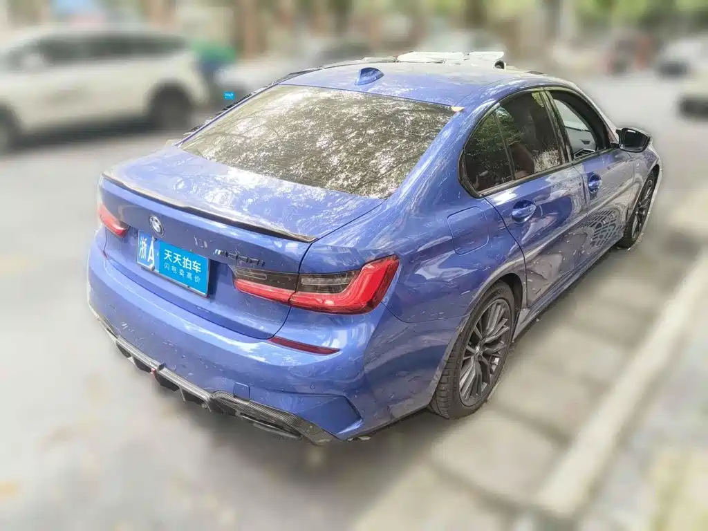 Photo 2 - BMW 3 Series