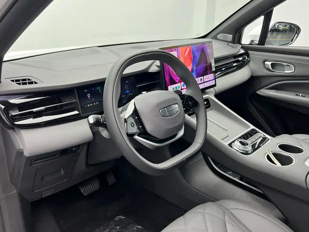 Geely Boyue REV 2026 2026 1.5L 220km Relax+