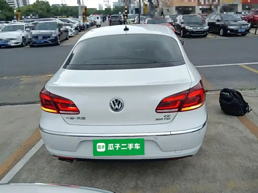 Volkswagen FAW-Volkswagen CC 2018 1.8TSI Luxury фото 6