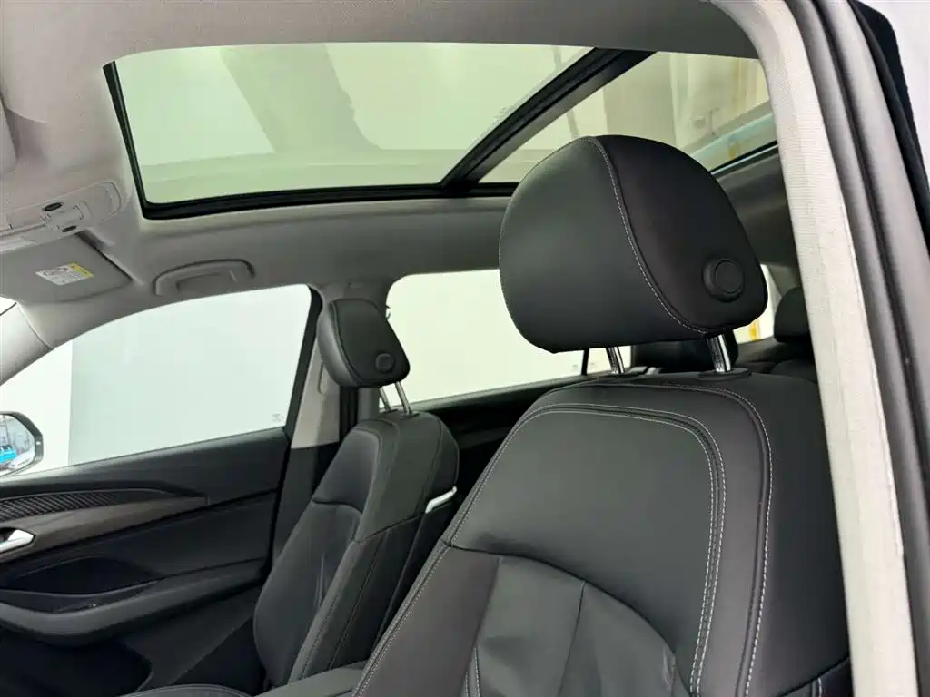Audi Q6 2023 40 TFSI quattro Cloud View Yulin Package фото 16