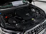 Photo 24 - Audi A8