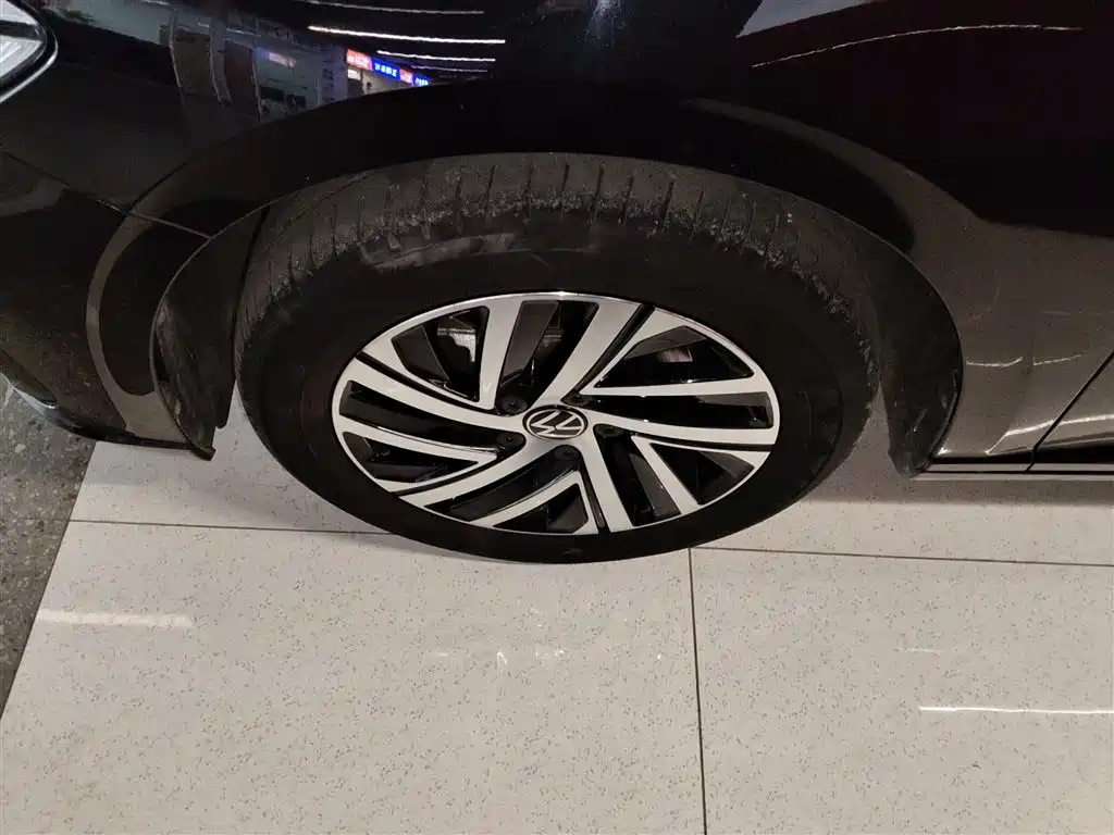 Volkswagen Lavida 2024 Model 300TSI DSG Starlight Full Comfort Edition фото 23