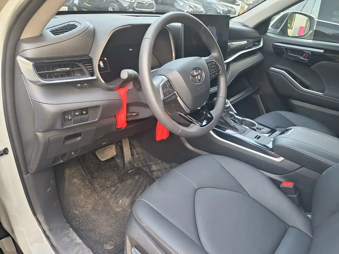 TOYOTA HIGHLANDER