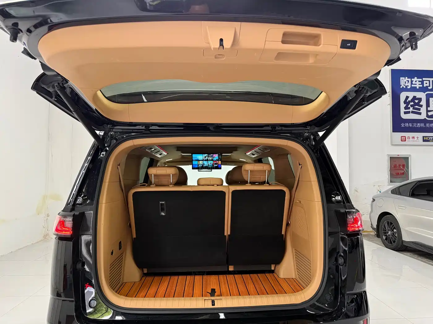 Voyah Auto Voyah Dreamer 2025 PHEV 4WD Kunpeng Premium Edition фото 22