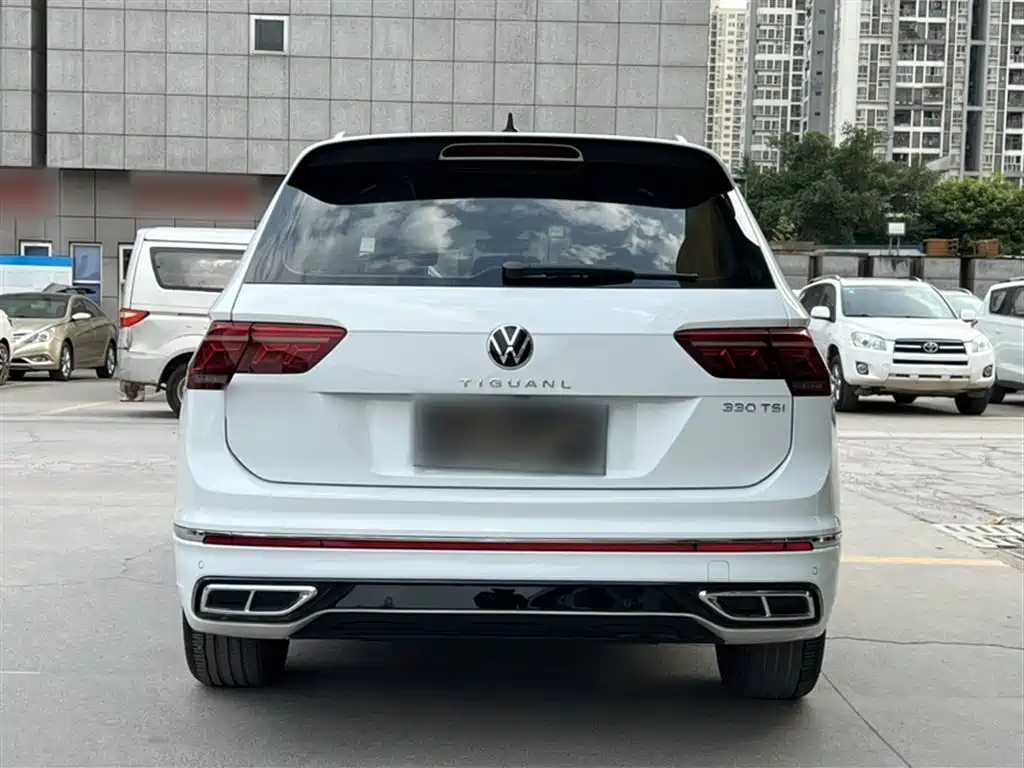 Volkswagen Tiguan L 2023 Facelift 330TSI Auto FWD R-Line Premium фото 7