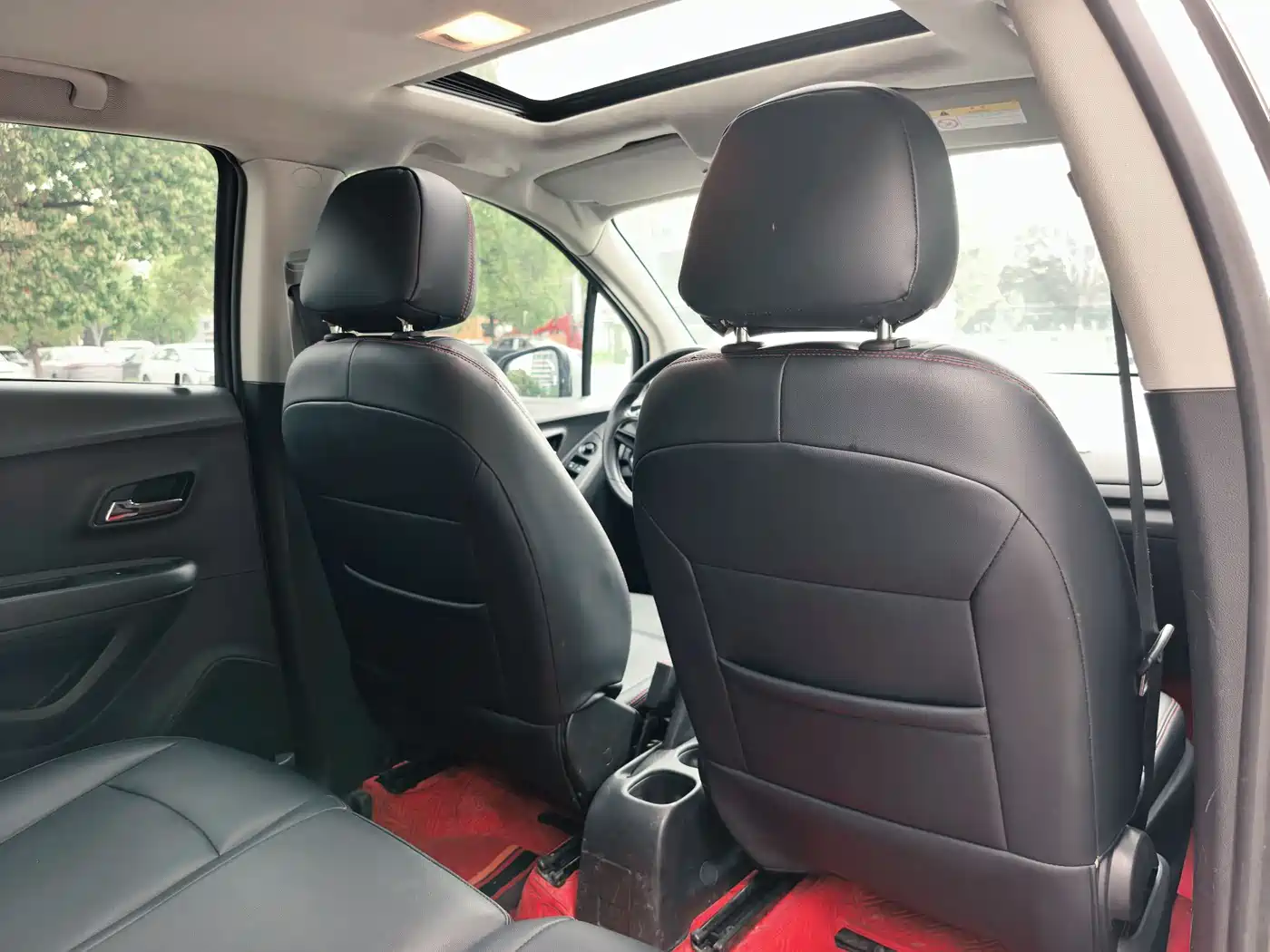 Chevrolet Trax 2016 1.4T Automatic 2WD Comfort Sunroof Edition фото 17
