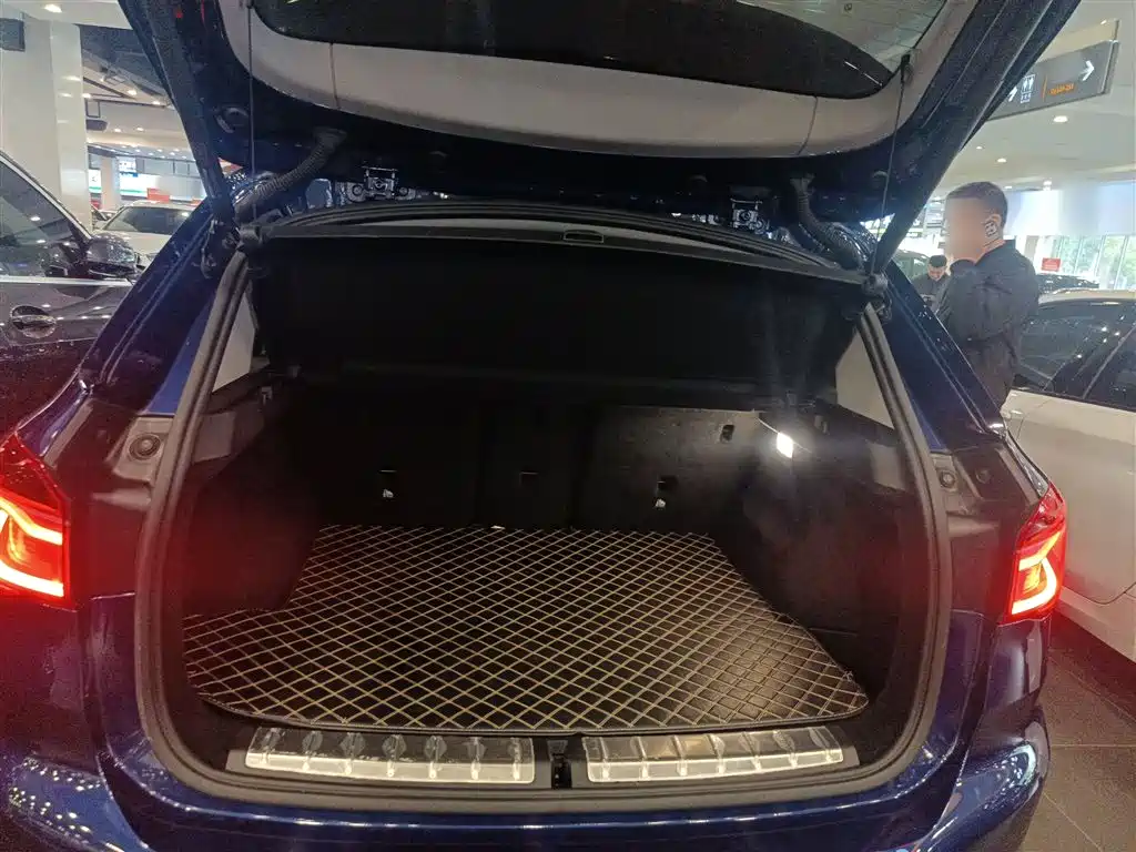 BMW X1 2019 sDrive20Li Leading Model фото 15