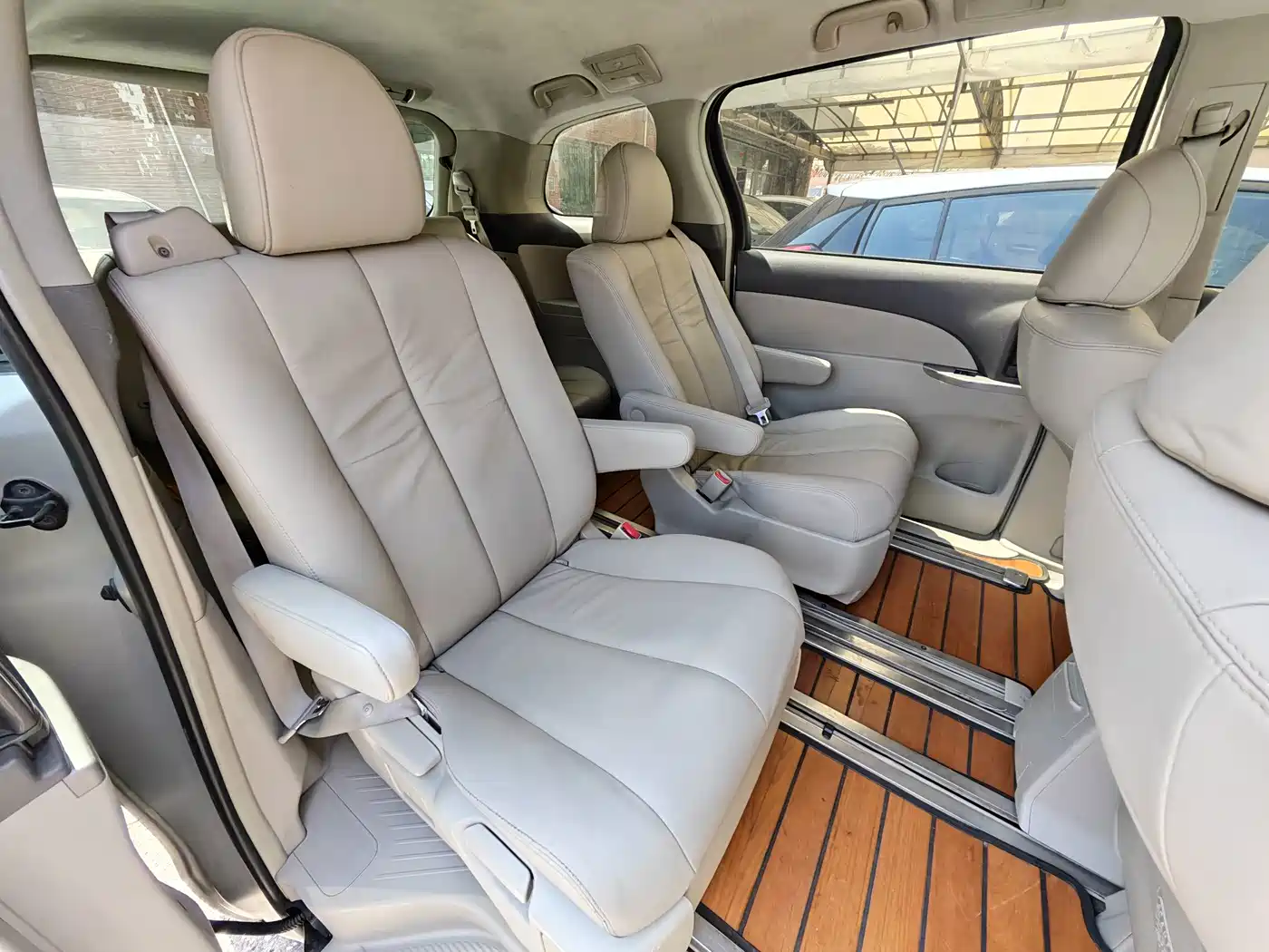 Toyota Previa 2012 2006 Model 2.4L 7-Seater Luxury Edition