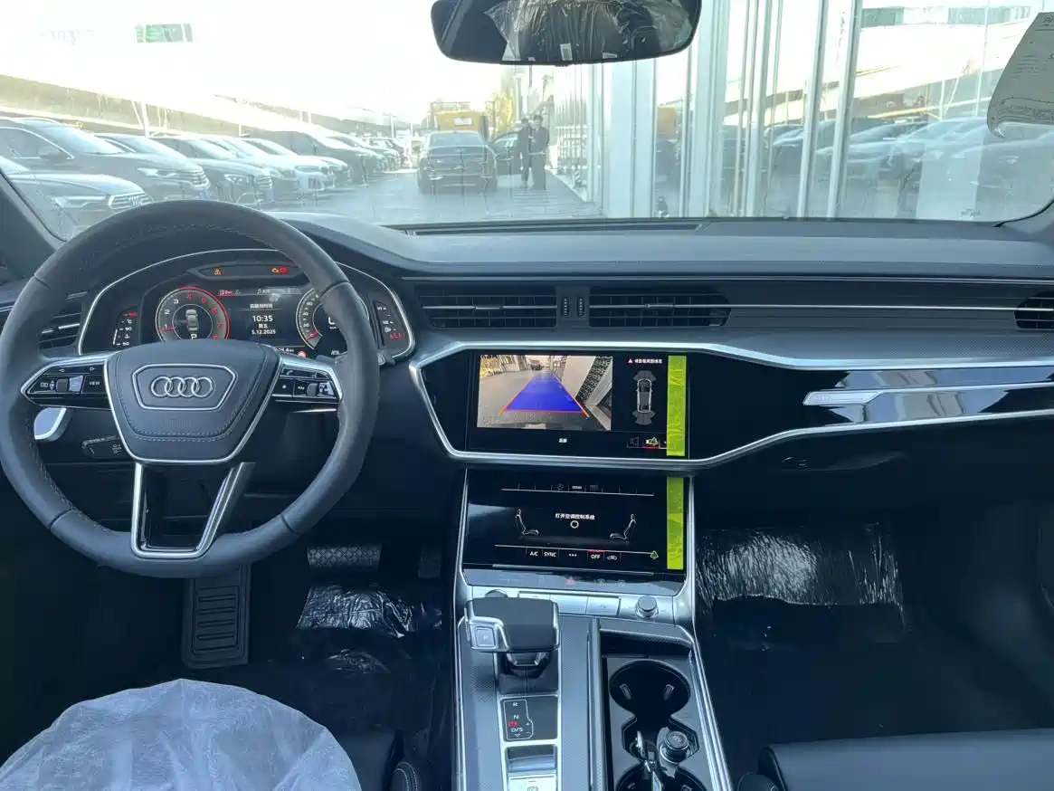 Audi A6L 2025 40 TFSI Luxury Sport фото 4
