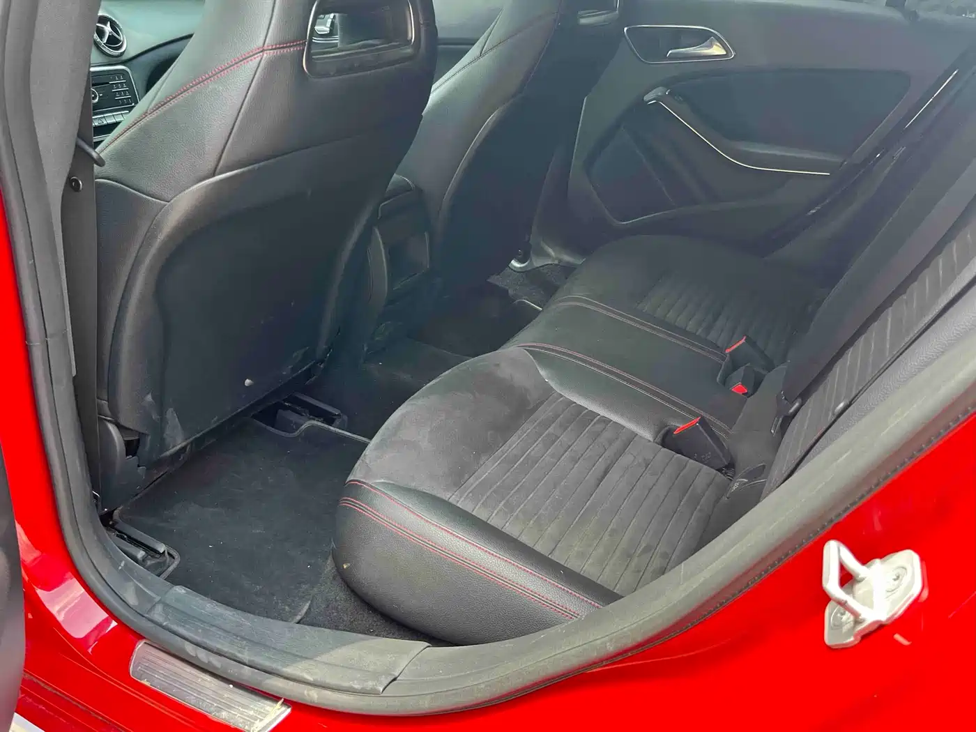 Mercedes-Benz CLA (Import) 2017 CLA 220 4MATIC фото 19