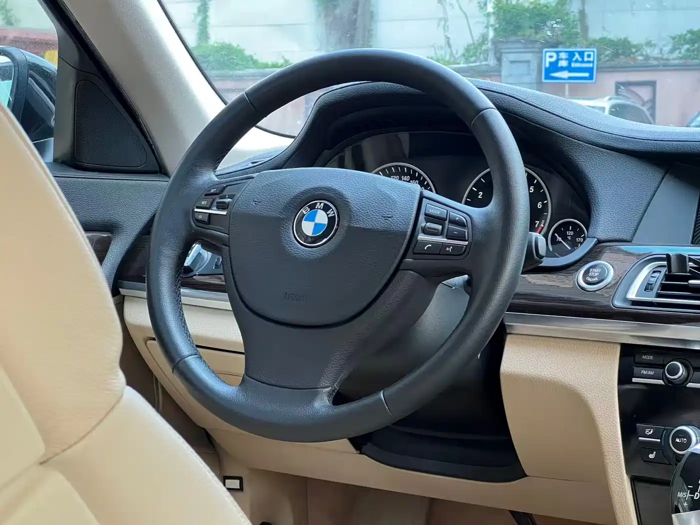 BMW 7 Series 2009 730Li Luxury фото 19
