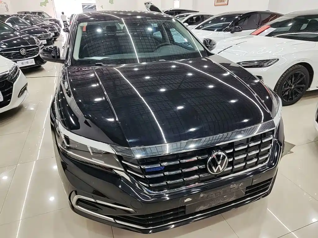 VOLKSWAGEN PASSAT NEW ENERGY