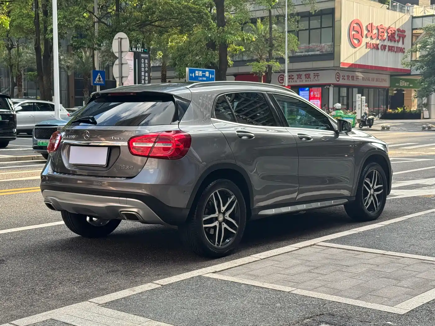 Mercedes-Benz GLA 2016 GLA 220 4MATIC Fashion фото 12