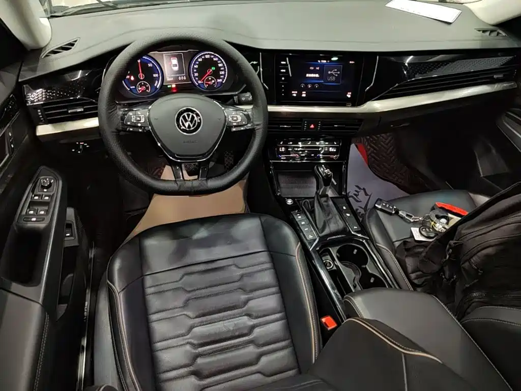 VOLKSWAGEN PASSAT NEW ENERGY
