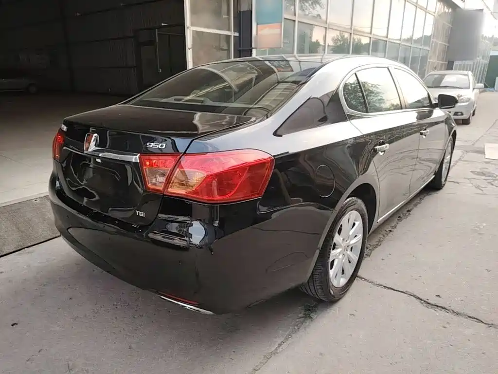 Roewe 950 2015 2015 1.8T Elite Edition