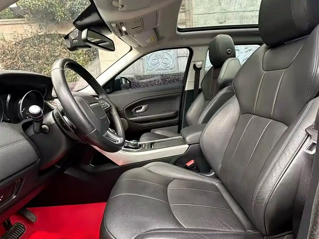 Land Rover Range Rover Evoque 2017 2.0T British Style Edition фото 23