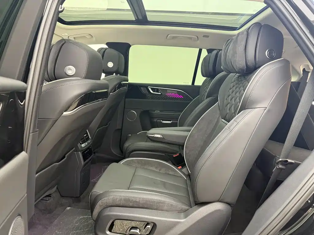 Hongqi E-HS9 2023 2022 690km Qi Xiang Edition (6-seater)