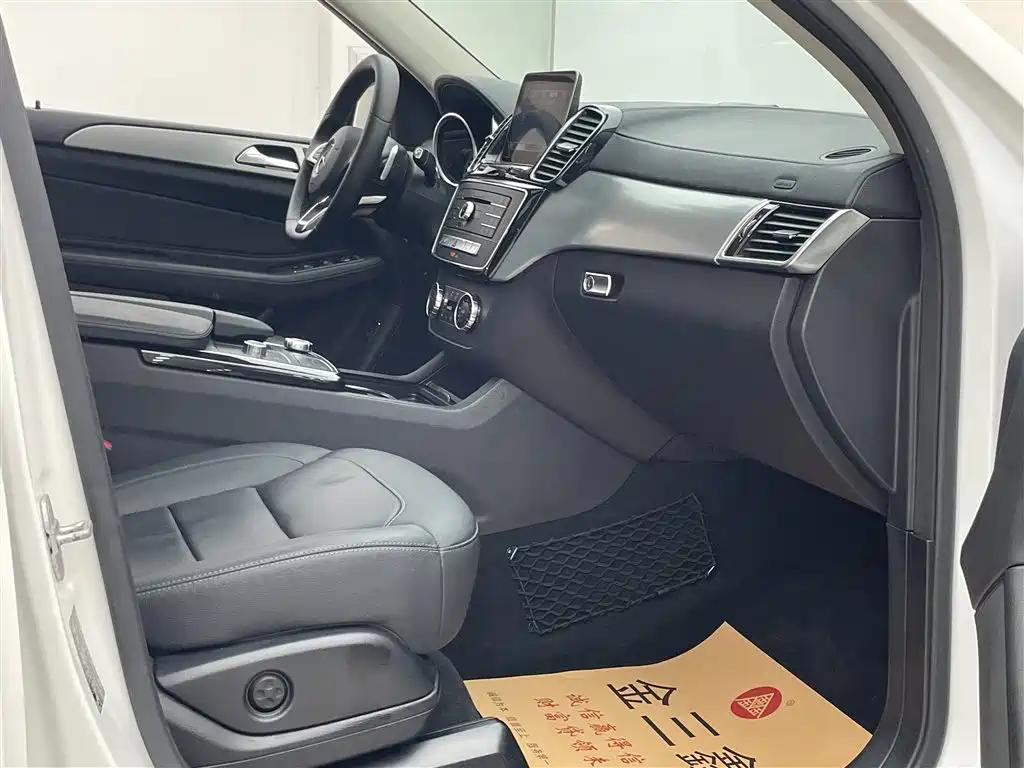 Mercedes-Benz GLE AMG 2017 AMG GLE 43 4MATIC фото 26