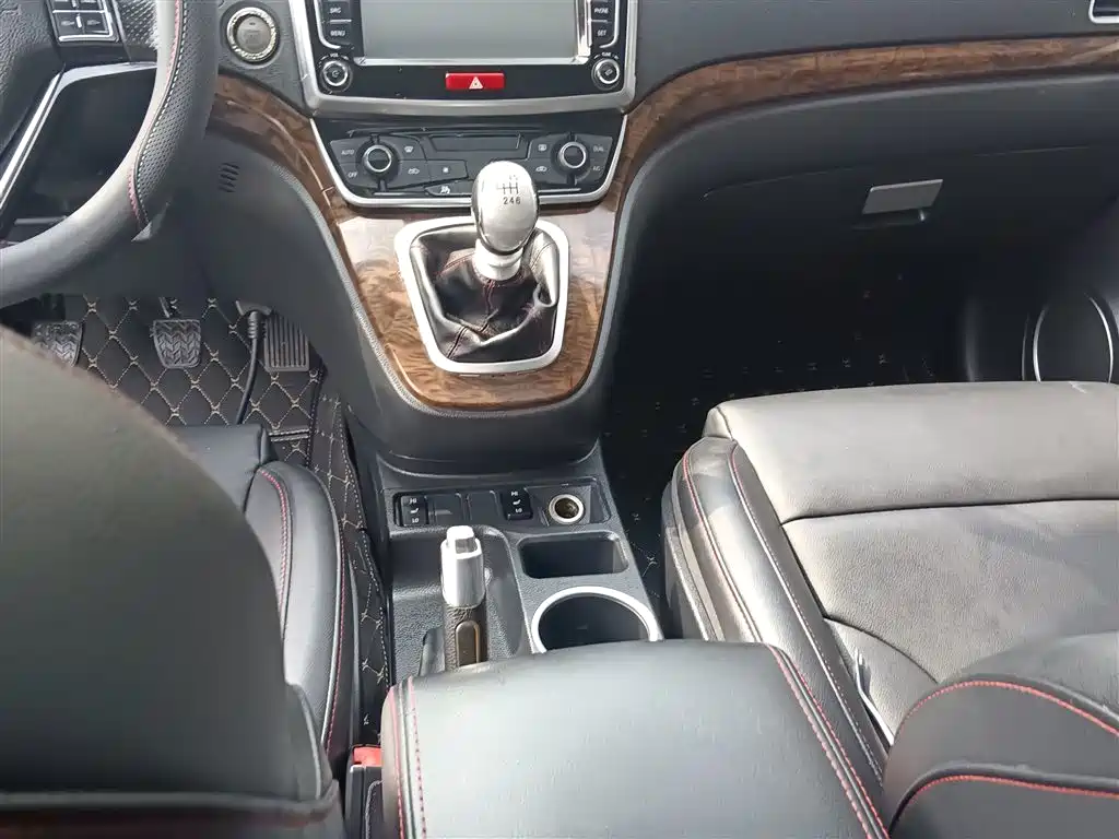 Haval H6 2015 Facelift Sport Edition 1.5T Manual 2WD Elite фото 10