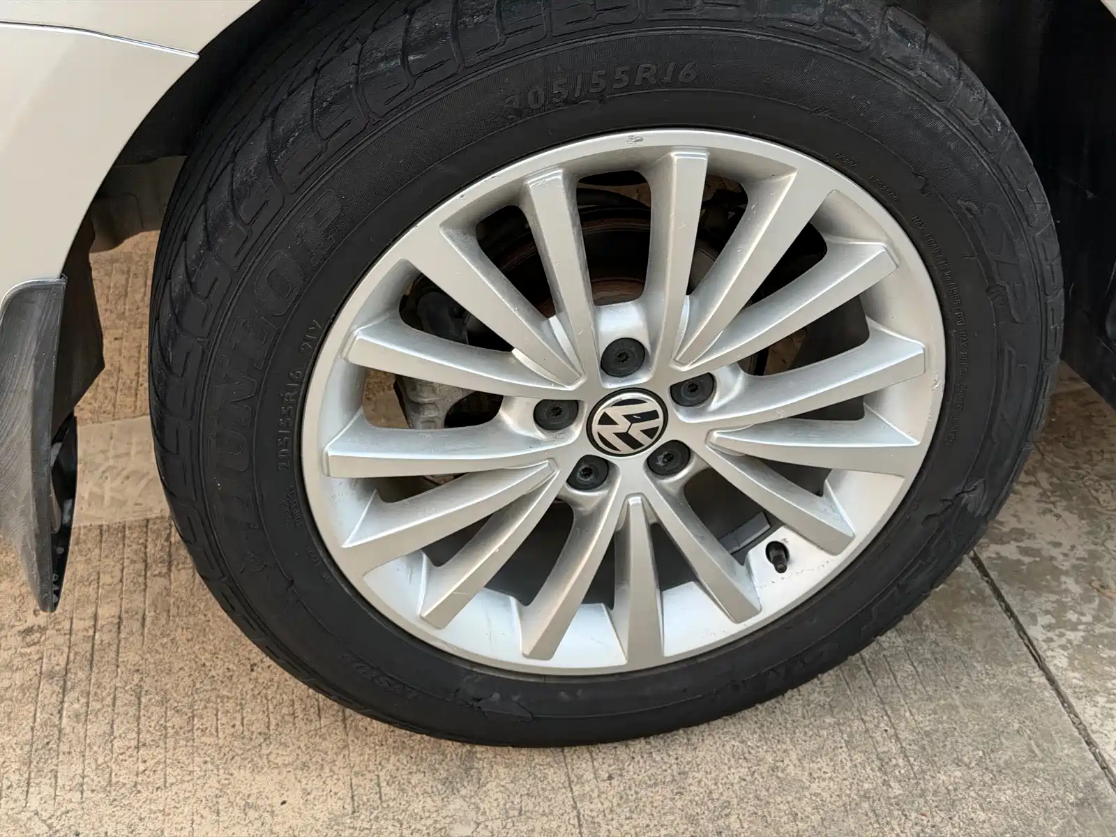 Фото 18 - Volkswagen Lavida