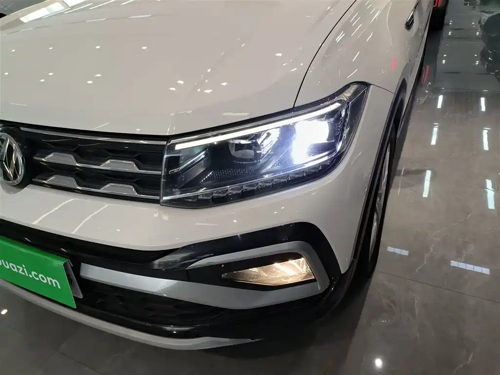 Volkswagen T-Cross 2019 1.5L Automatic Comfort Edition фото 18