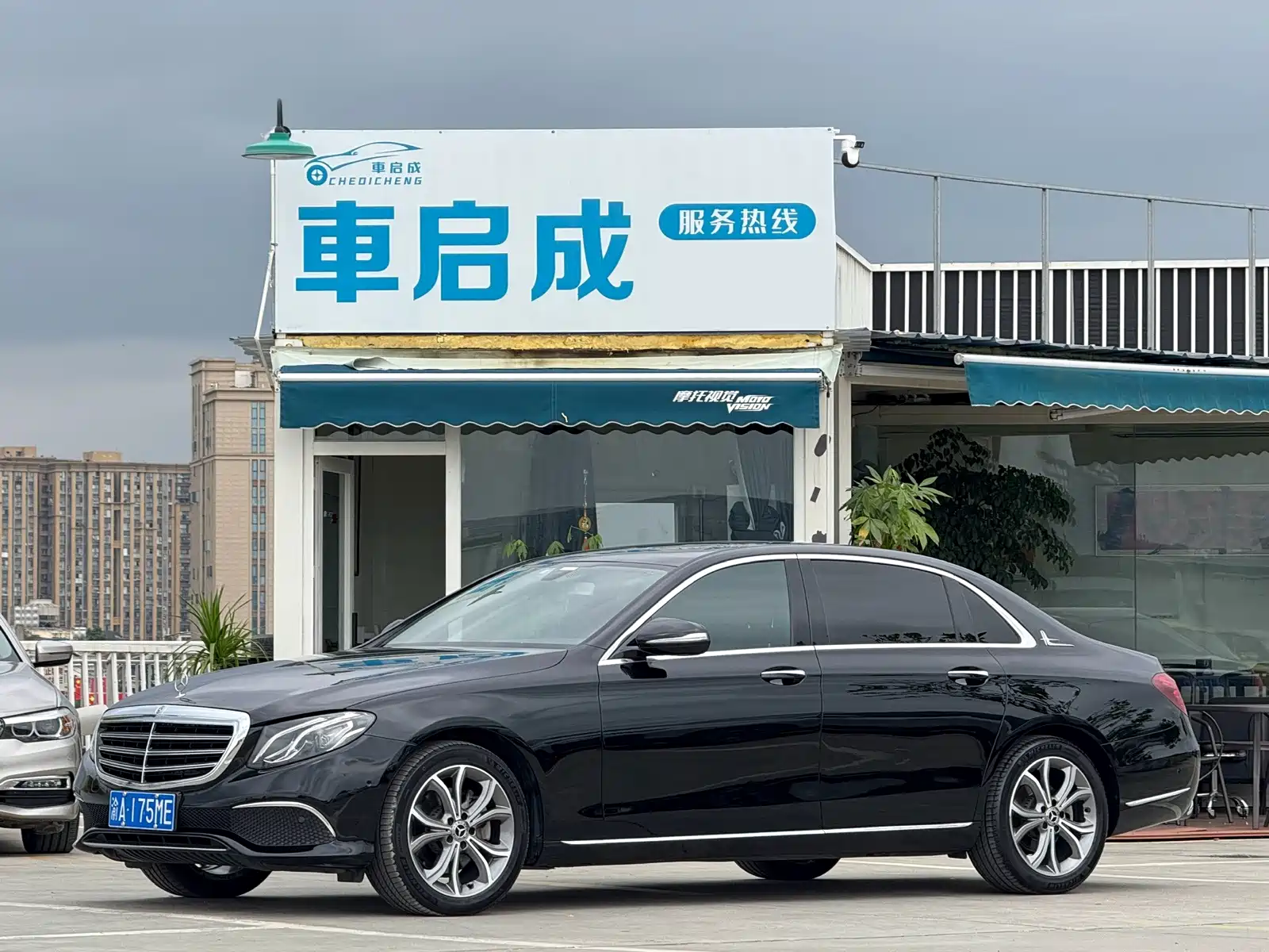Фото 1 - Mercedes-Benz E-Class