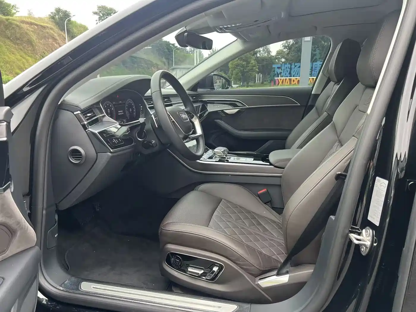 Audi A8 2021 A8L 50 TFSI quattro Comfort фото 16