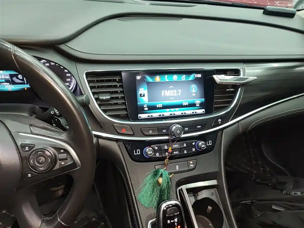 Buick LaCrosse 2018 Model 20T Elite Edition фото 10