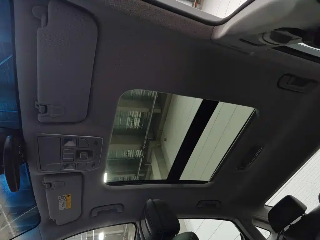 Geely Borui PHEV 2018 2018 1.5T PHEV Glory Edition