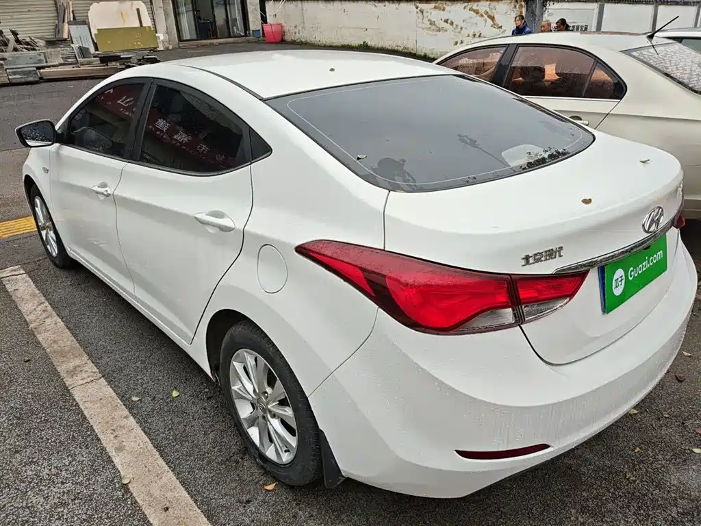 Hyundai Langdong 2016 1.6L Automatic Smart Edition фото 5