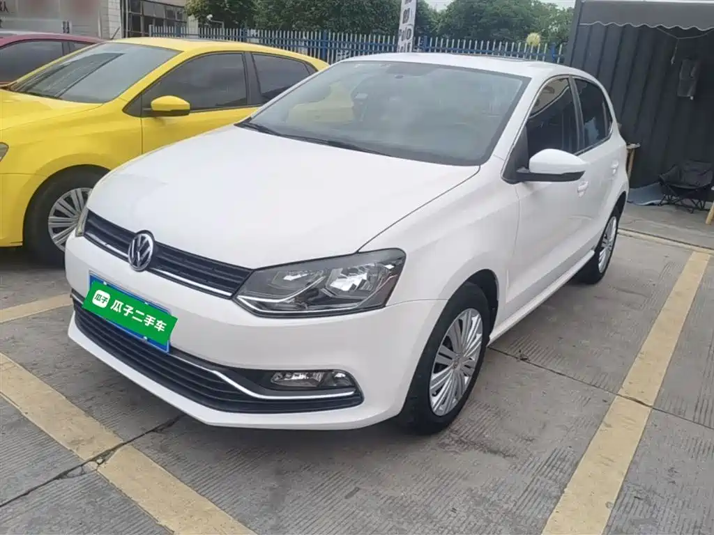 Volkswagen Polo 2016 1.6L Automatic Comfort фото 2