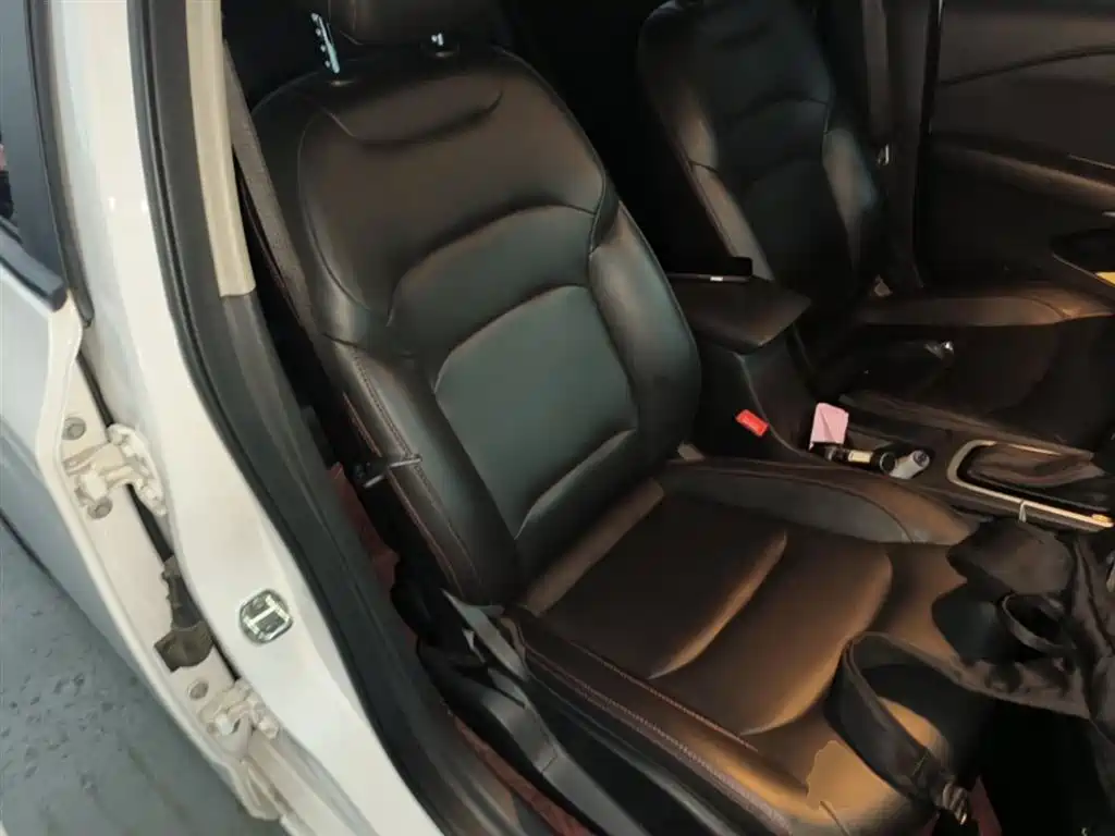 Chevrolet Monza 2020 Mild Hybrid Redline 320T Dual-Clutch Refreshing Edition фото 25