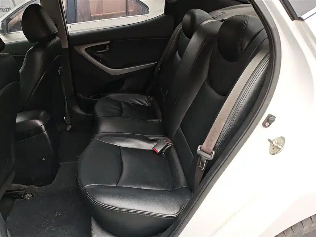 Hyundai Langdong 2016 1.6L Automatic Smart Edition фото 17